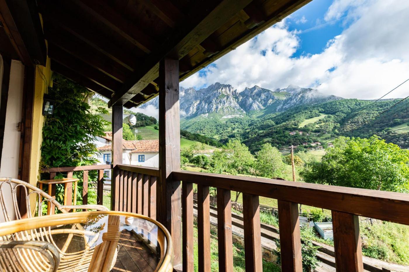 Apartamentos Rurales Los Picos De Redo Camaleño Exteriör bild