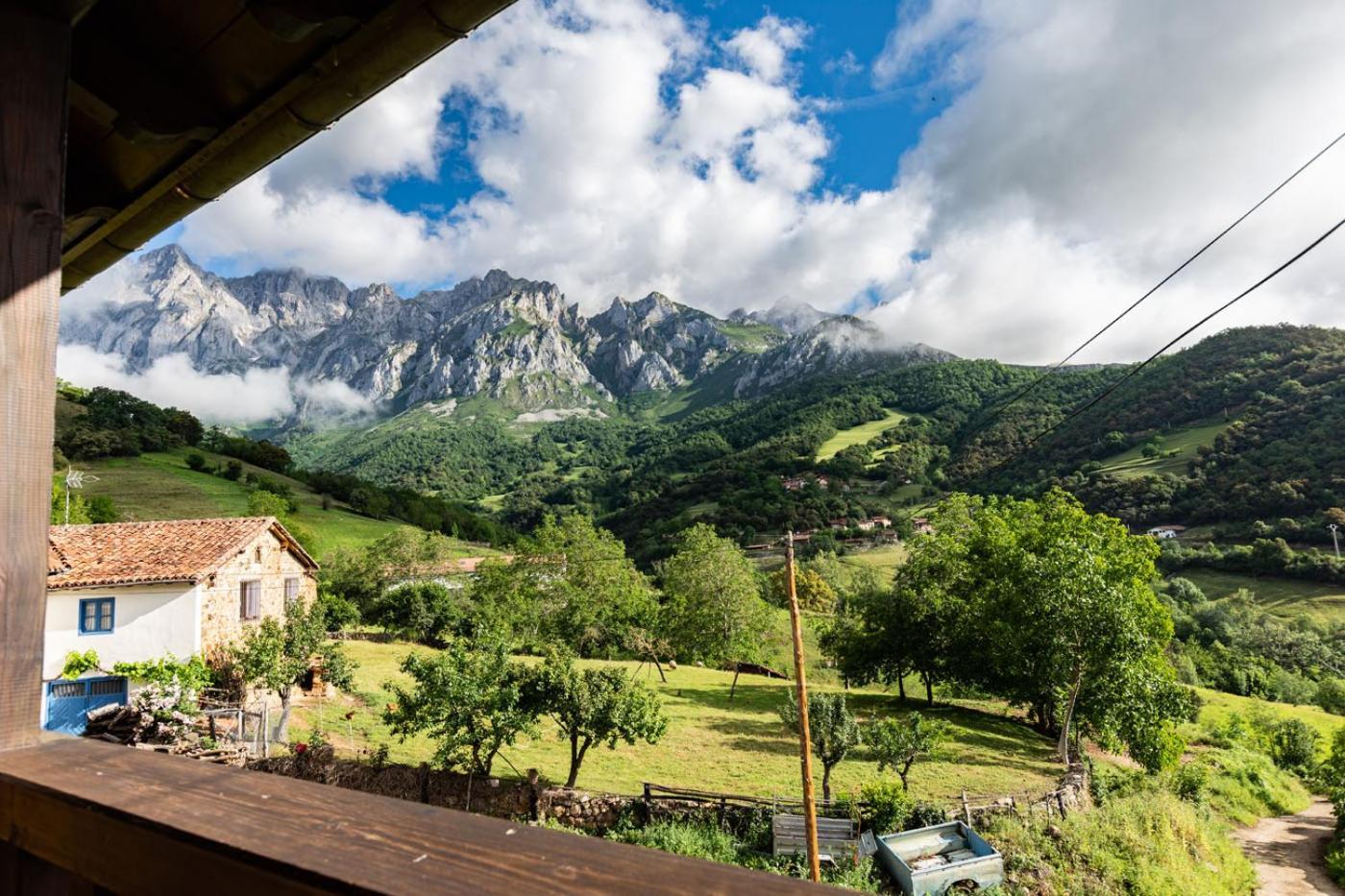 Apartamentos Rurales Los Picos De Redo Camaleño Exteriör bild