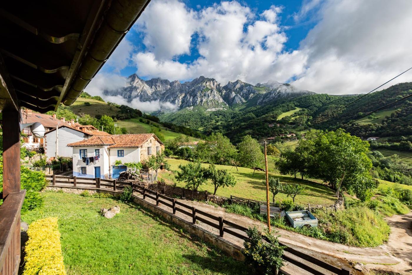 Apartamentos Rurales Los Picos De Redo Camaleño Exteriör bild