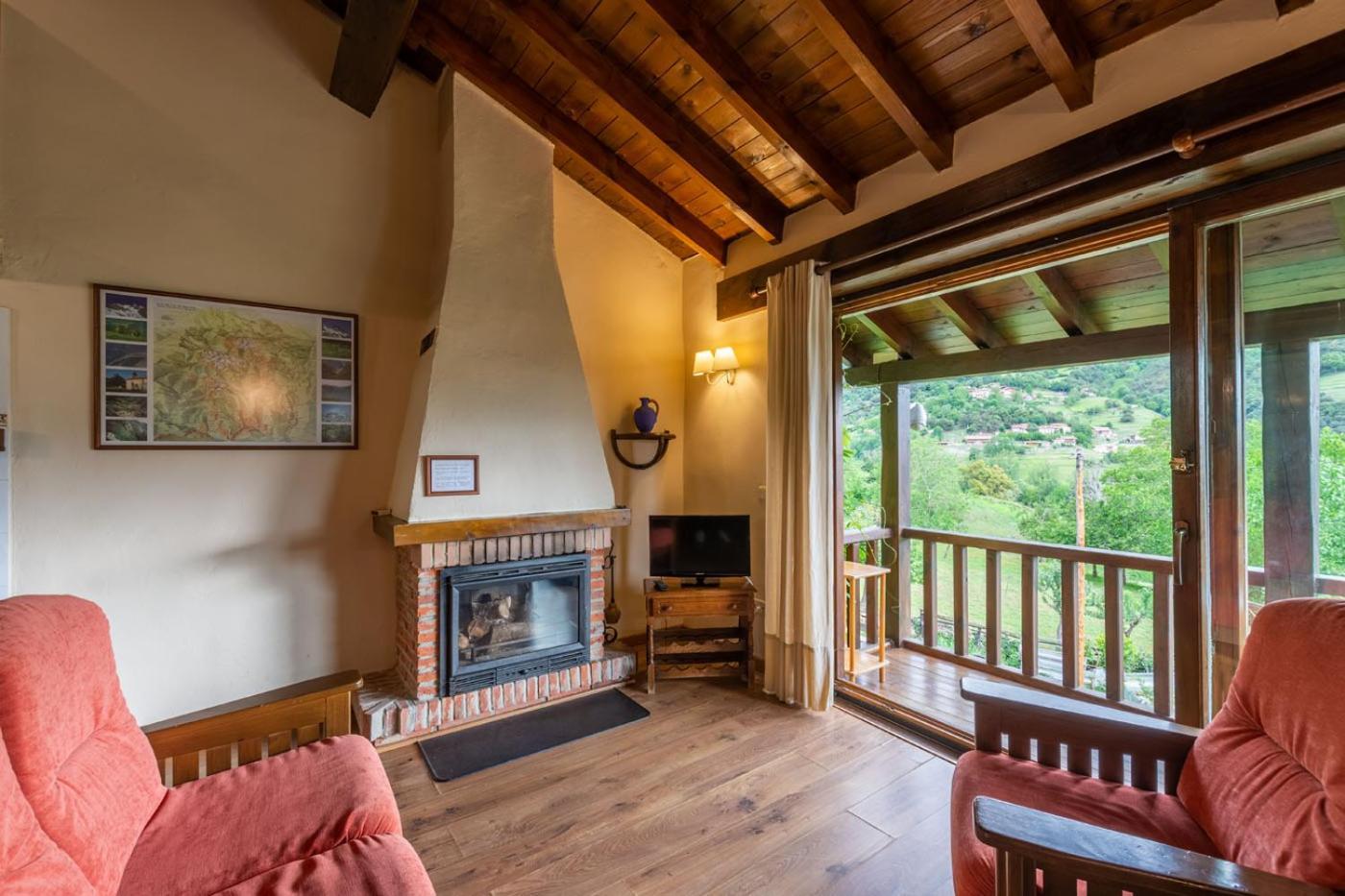 Apartamentos Rurales Los Picos De Redo Camaleño Exteriör bild
